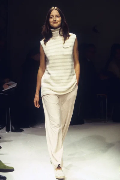 Look 8
